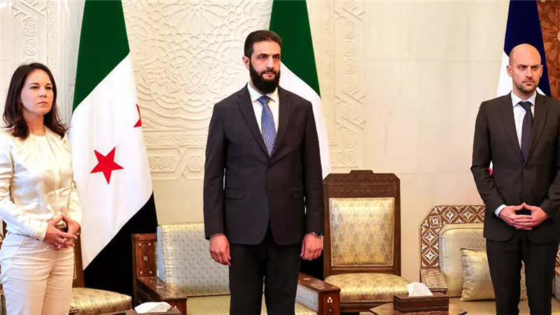 وزير خارجية فرنسا: يجب ألا تسعى أي قوة أجنبية لإضعاف سوريا