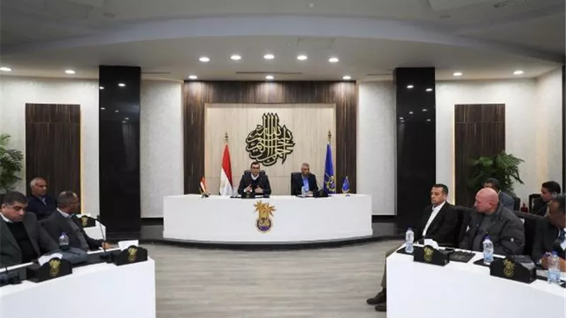 مؤتمر صحفى لوزير الإسكان ومحافظ أسوان لعرض مشكلة مياه الشرب