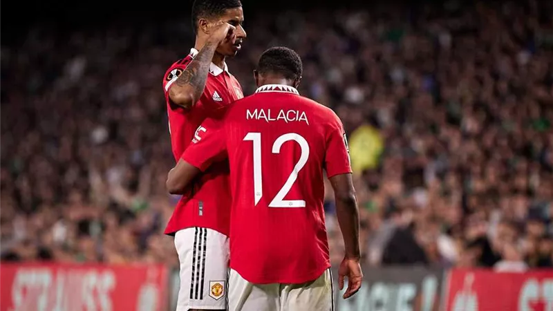 يوفنتوس يستهدف التعاقد مع لاعب جديد من مانشستر يونايتد