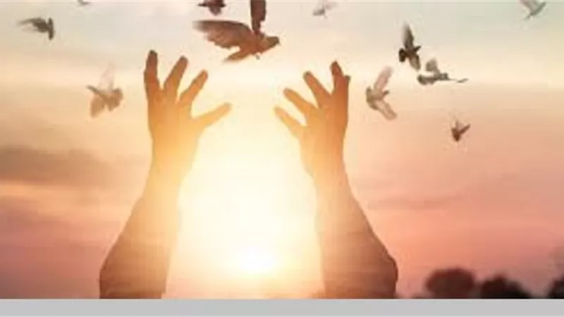 ينبغى لمن سمعه أن يتعلمه ..دُعاء يُبدل همكًّ فرحاً