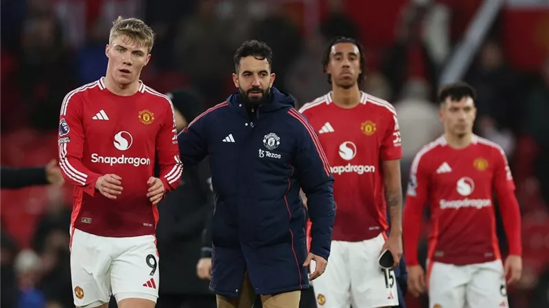 تشكيل مانشستر يونايتد لمواجهة ليفربول بالدوري الإنجليزي