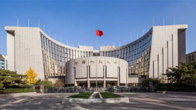 اليوان الصيني يهبط إلى أدنى مستوى في 16 شهرًا