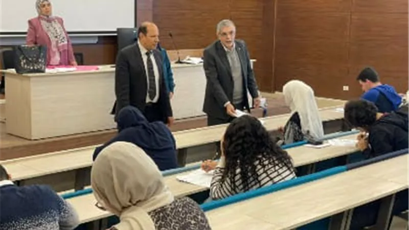 نائب رئيس جامعة بنها الأهلية يتابع سير إمتحانات الترم الأول