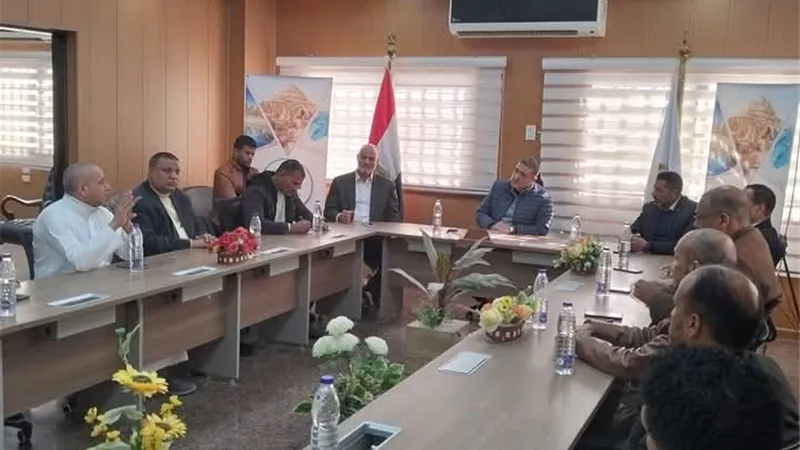 اول اجتماع تنفيذي لرئيس مركز ومدينة سيوة الجديد