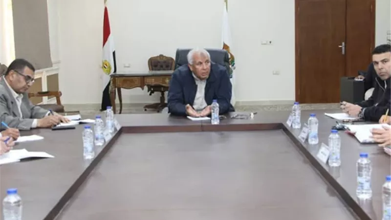 محافظ الوادي الجديد يوجه بصرف مكافآت مالية للمقلعين عن التدخين