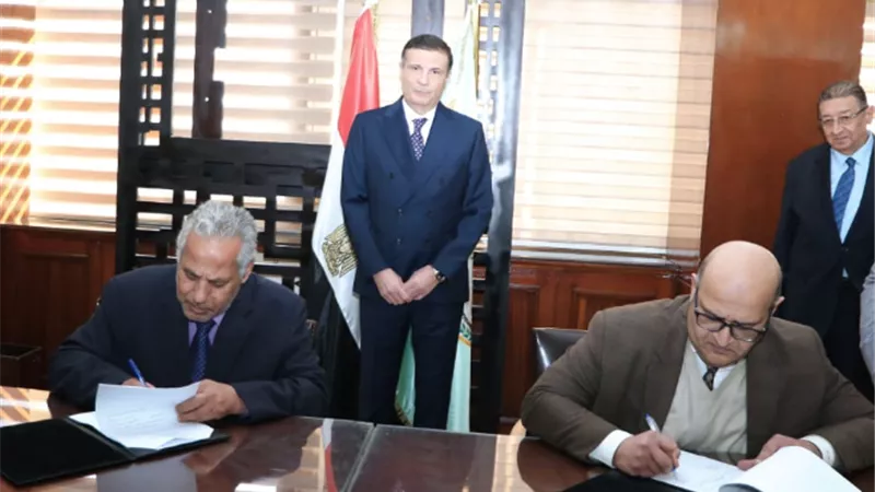 وزير الزراعة يشهد توقيع بروتوكول تعاون لإعادة تدوير المخلفات