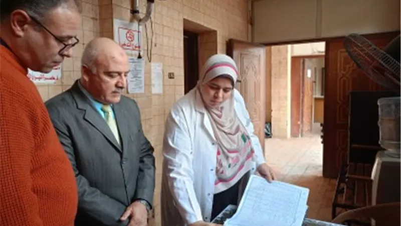 الشلقاني يطمئن على المرضى والخدمات الطبية بمستشفيات بنها