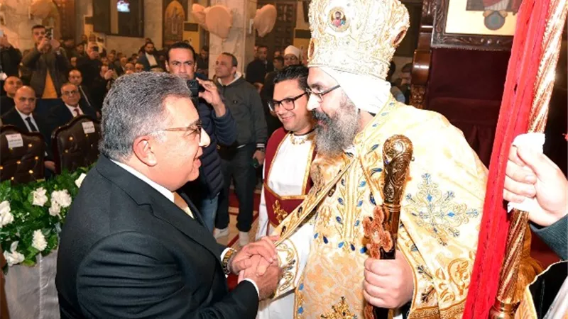 مرزوق ومدير الأمن يشاركان الأخوة المسيحيين صلوات عيد الميلاد