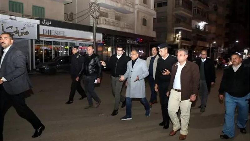 محافظ الشرقية يفاجئ شوارع مدينة الزقازيق