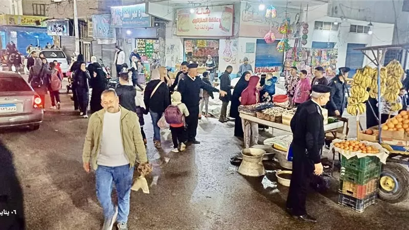 حملة لرفع الإشغالات بشارع العشريني بالإسماعيلية