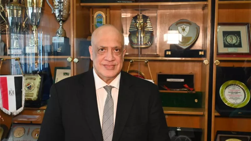 طارق الحسيني رئيس