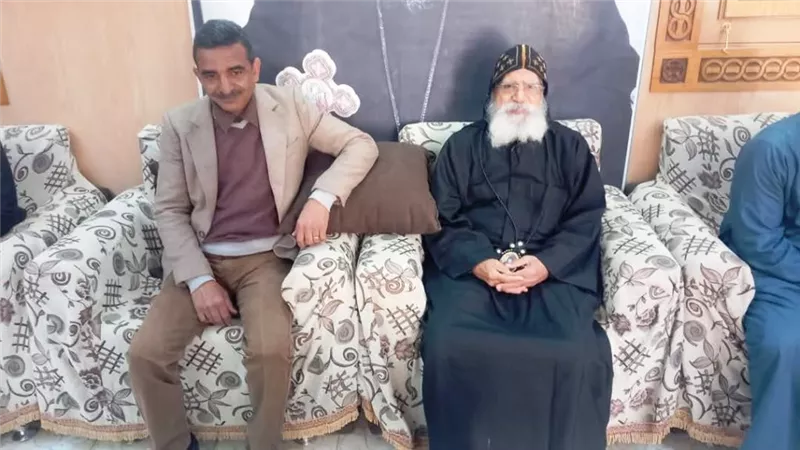 محافظ أسوان يكلف رؤساءالمراكز والمدن بتقديم التهنئة للأخوةالأقباط