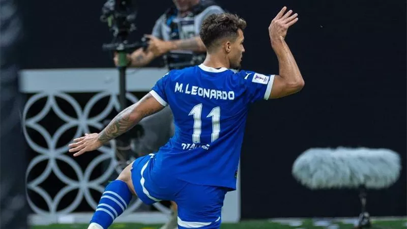 ليوناردو يضيف الهدف الثاني للهلال فى شباك الاتحاد - شاهد
