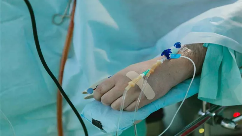 طهارة المريض المحجوز بالعناية المركزة..يُبينها المفتي