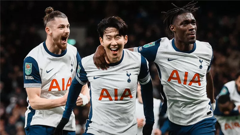 تشكيل توتنهام المتوقع أمام ليفربول اليوم في كأس كاراباو