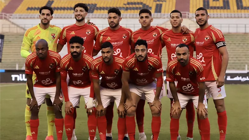 شوبير يكشف كواليس تراجع الأهلي عن ضم لاعب بسبب السوشيال ميديا