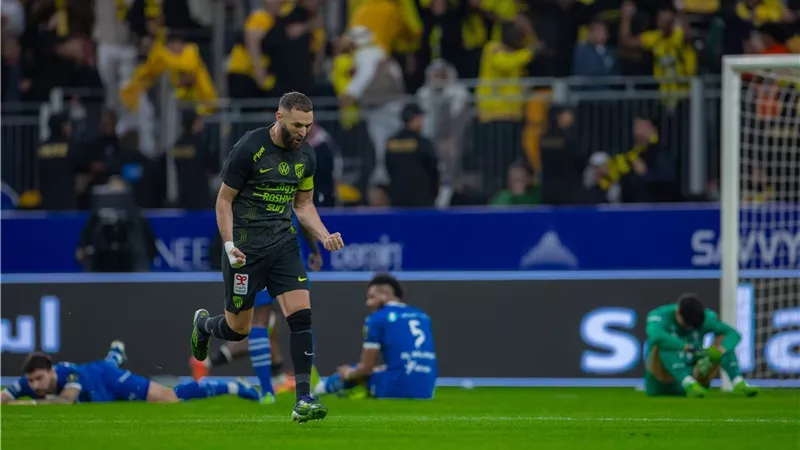 بنزيما أوقفهم| تعليقات الصحف السعودية بعد فوز الاتحاد على الهلال