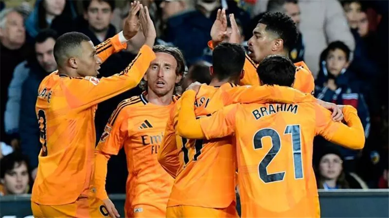 عودة ألابا.. قائمة ريال مدريد لمواجهة ريال مايوركا بالسوبر