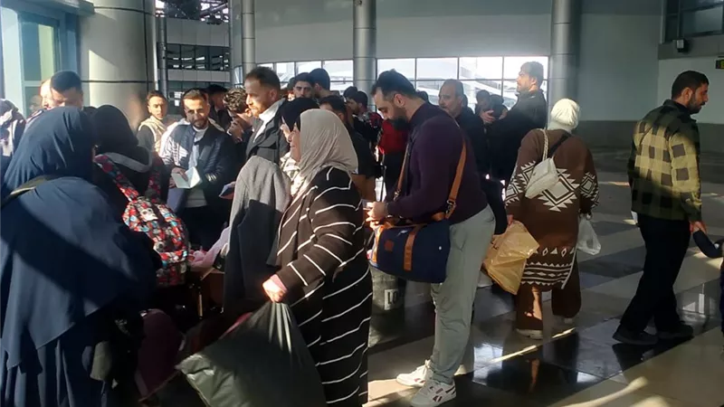 الفوج الرابع من السوريين يغادرون ميناء نويبع البحري