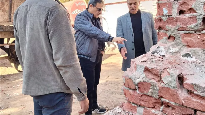 الأتوبيس الطائر في زيارة مفاجئة للوحدة المحلية بشابور كوم حمادة