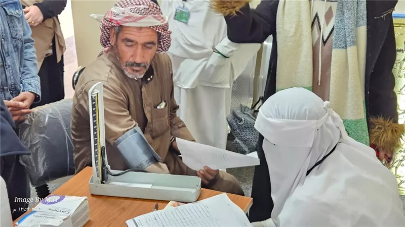 الكشف على ١٧٥ مواطنًا في القافلة الطبية المجانية ب الشيخ زويد