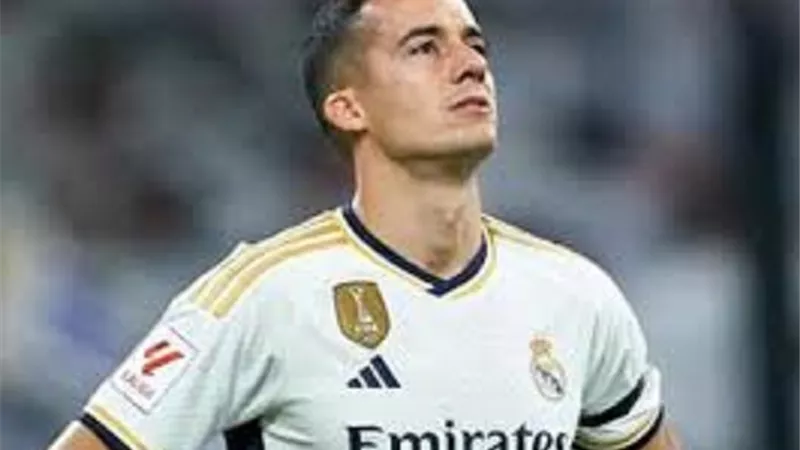 فاسكيز يًعلق على مستقبله واهتمام ريال مدريد بضم نجم ليفربول