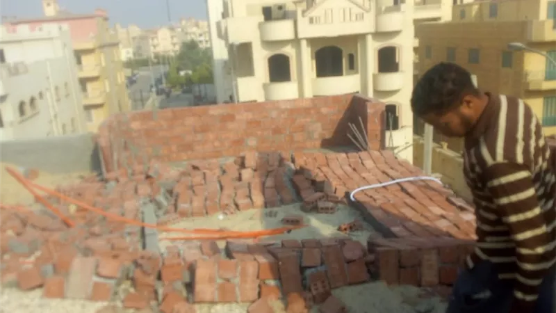 حملة مكبرة لازاله الاشغالات بمدينه 6 اكتوبر بقيادة رئيس الجهاز
