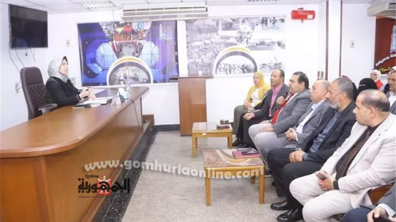 الصديق تبحث تشكيل لجنة للإصحاح البيئي بدمياط