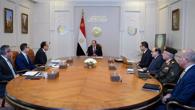 الرئيس السيسي يوجه بتكثيف الجهود لتنفيذ الحوكمة السليمة في المشروعات