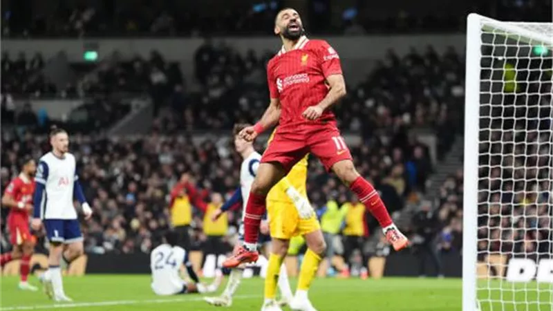 محمد صلاح يفوز بلقب أفضل لاعب عربي لعام 2024