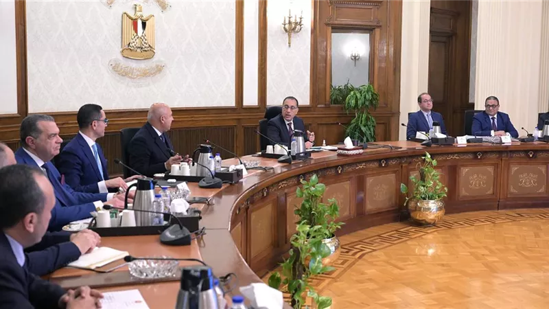 رئيس الوزراء: جهود مستمرة لتخفيض زمن الإفراج الجمركي