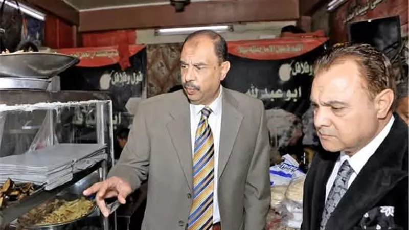 محافظ سوهاج يتفقد الوضع العام وعدد من الشوارع الحيوية