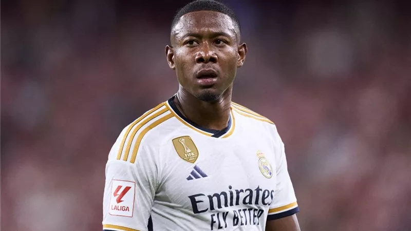 ألابا على دكة بدلاء ريال مدريد أمام مايوركا بكأس السوبر الإسباني