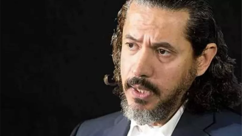 عبد الرحمن القرضاوي يصل الإمارات بعد تسليمه من لبنان