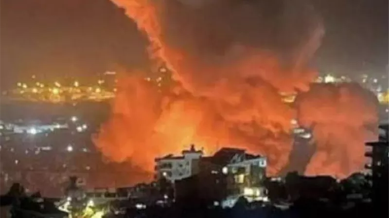 غارات جوية تستهدف صنعاء تزامنا مع مظاهرة مليونية داعمة لغزة