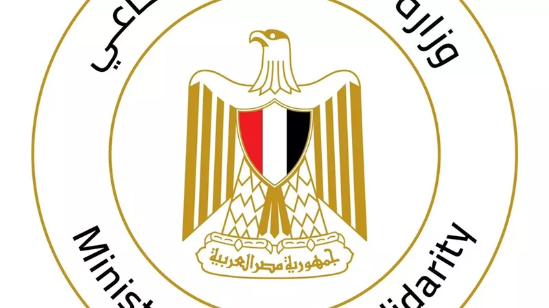وزيرة التضامن توجه بصرف التعويضات اللازمة للأسر المضارة من حريق منشية ناصر
