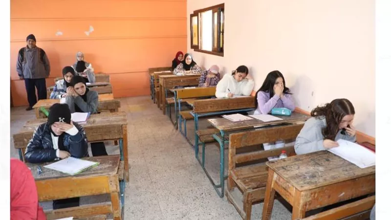 944 ألف طالب يؤدون امتحانات النقل للفصل الدراسى الأول