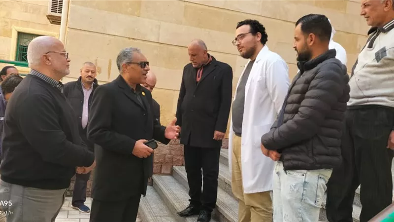 سكرتير عام محافظة مطروح يتفقد مركزي الحمام والعلمين