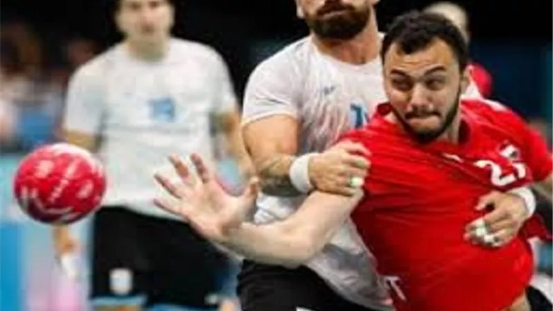مصر تفوز على رومانيا في كرة اليد 33 مقابل 30