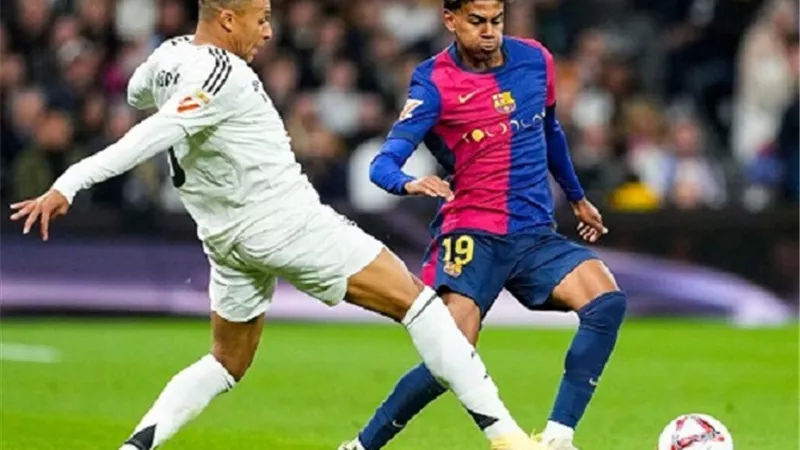 3 قنوات مفتوحة تبث موقعة ريال مدريد وبرشلونة في نهائي السوبر الإسباني