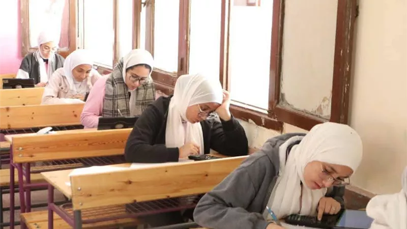 40 ألف طالب وطالبة يخوضون منافسات نصف العام بالوادى الجديد