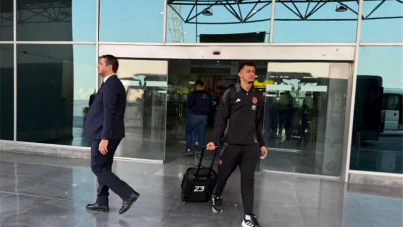 دوري أبطال إفريقيا.. بعثة الأهلي تغادر لمواجهة استاد أبيدجان