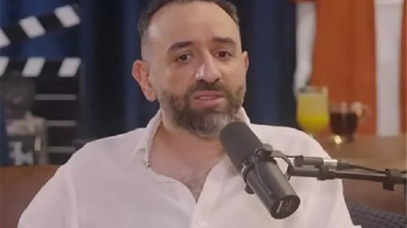 المخرج عمرو سلامة لـ هولاء : 