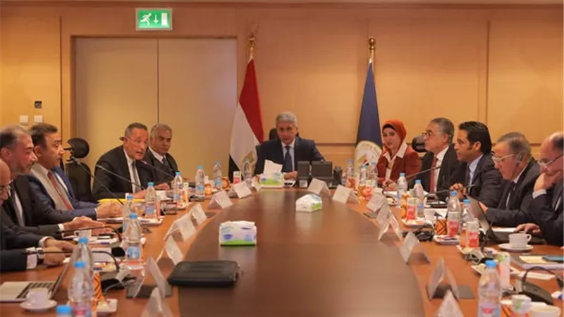 وزير السياحة والأثار يترأس اجتماع مجلس إدارة هيئة المتحف المصري الكبير