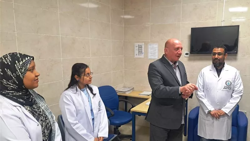 متابعة تقديم الخدمات الطبية والعلاجية بمستشفى دراو المركزى