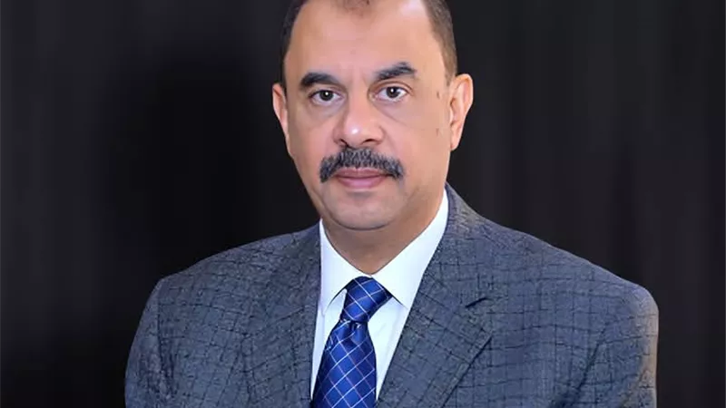 محافظ سوهاج يقرر إحالة عدد من المسئولين بالوحدة المحلية