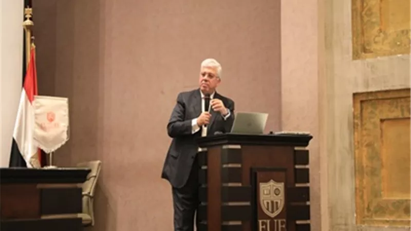 عاشور: استمرار جهود تحسين ترتيب الجامعات المصرية بالتصنيفات الدولية