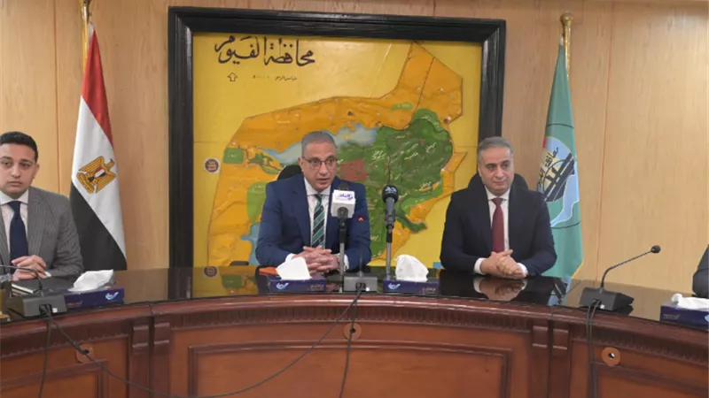 الأنصاري و السجيني يبحثان توافر السلع واستقرار الأسعار بالفيوم