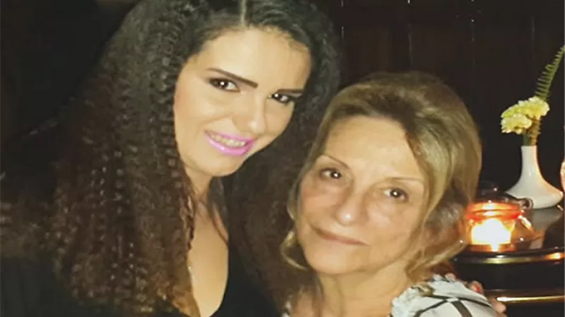 دنيا عبد العزيز عن رحيل والدتها : 