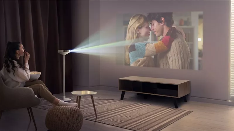 إل جي تكشف عن جهاز عرض متعدد الاستخدامات 3 في 1 في معرض CES 2025